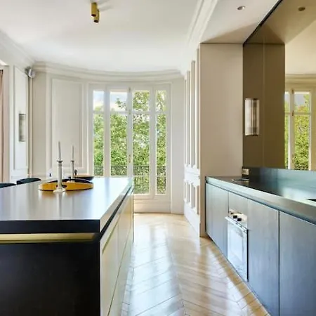 Luxury Eiffel Tower Appartement Paris