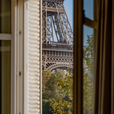 Luxury Eiffel Tower