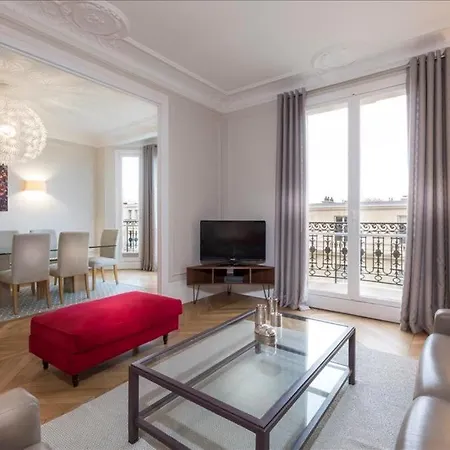 Luxury Eiffel Tower *